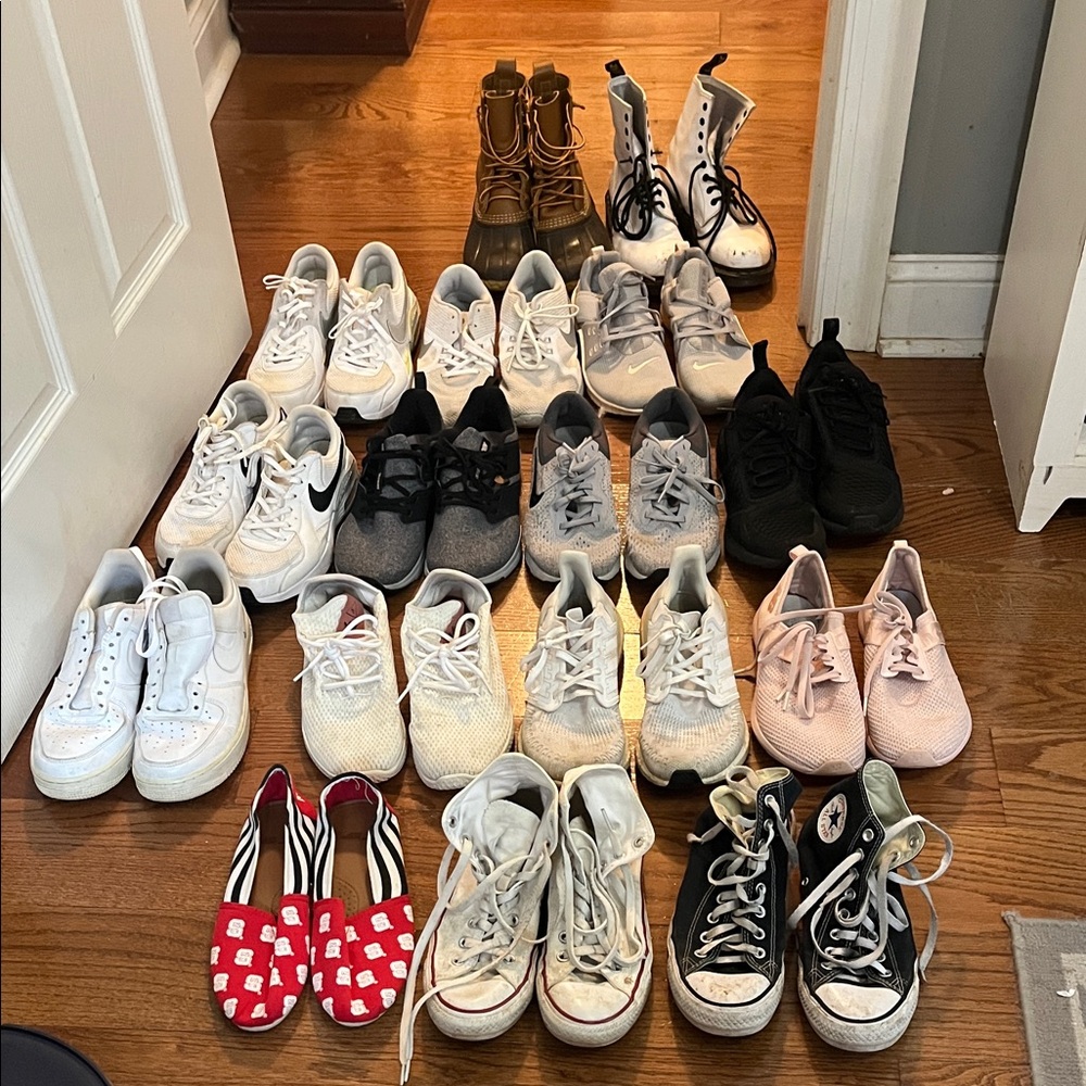 Bundle of Women's shoes